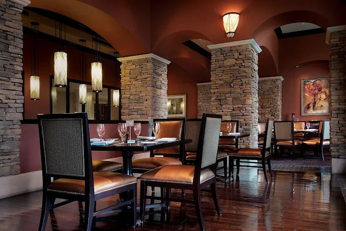 Forte-Restaurant-Dining-Room-2