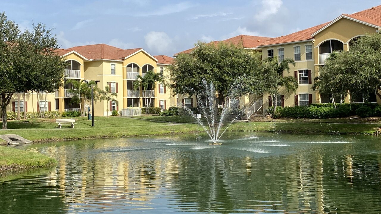 Residence Condo II - Image 1