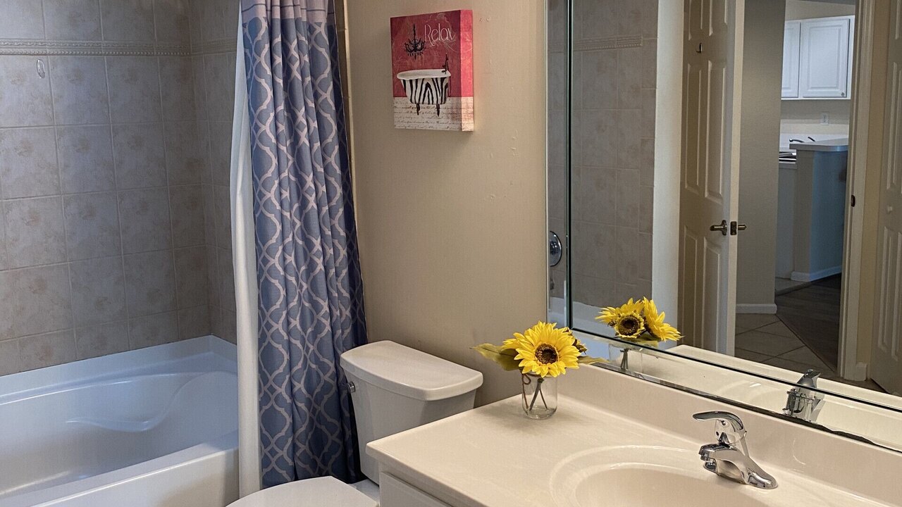 Residence Condo II - Image 16