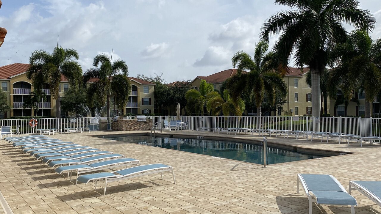 Residence Condo II - Image 21