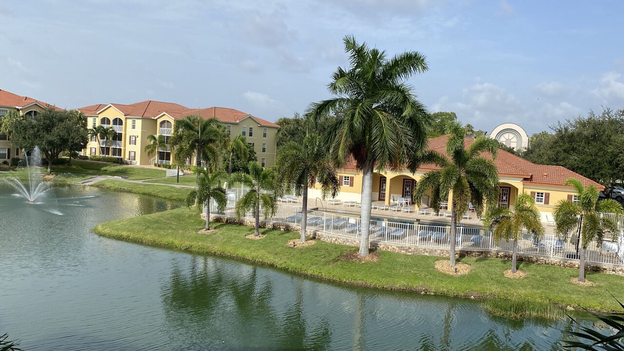 Residence Condo II - Image 24