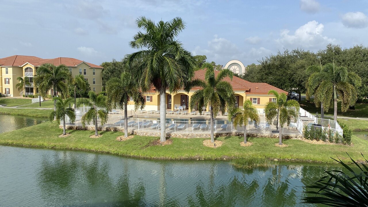 Residence Condo II - Image 28