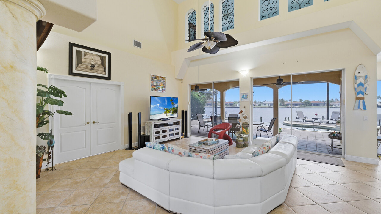 Estelle Villa - Image 4