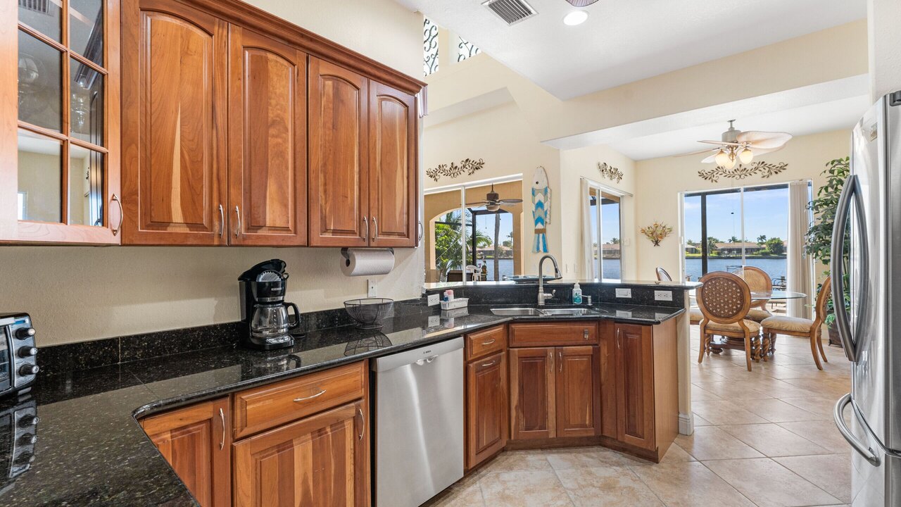 Estelle Villa - Image 10