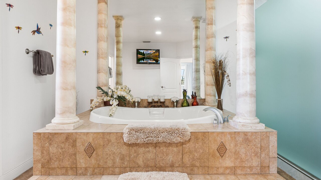 Estelle Villa - Image 20