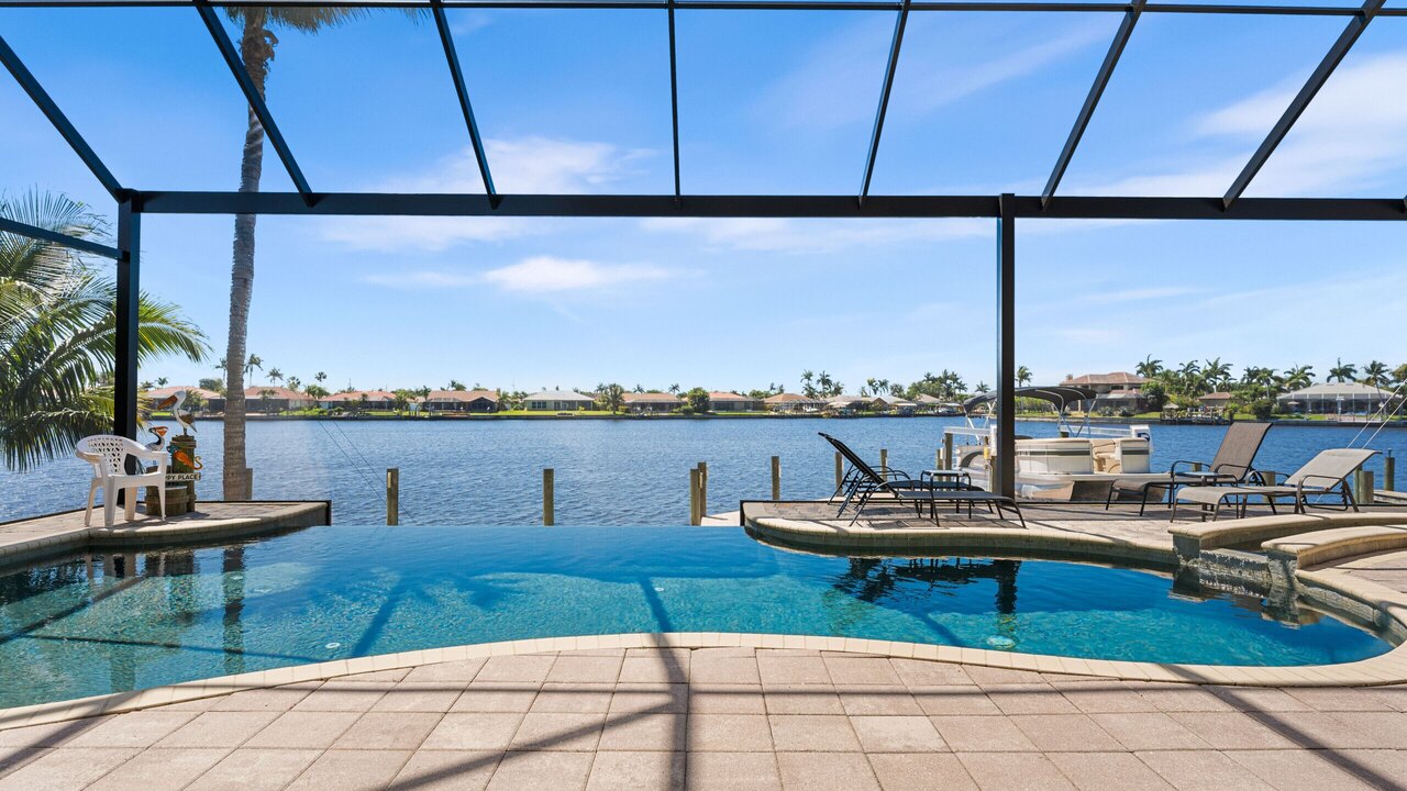 Estelle Villa - Image 36