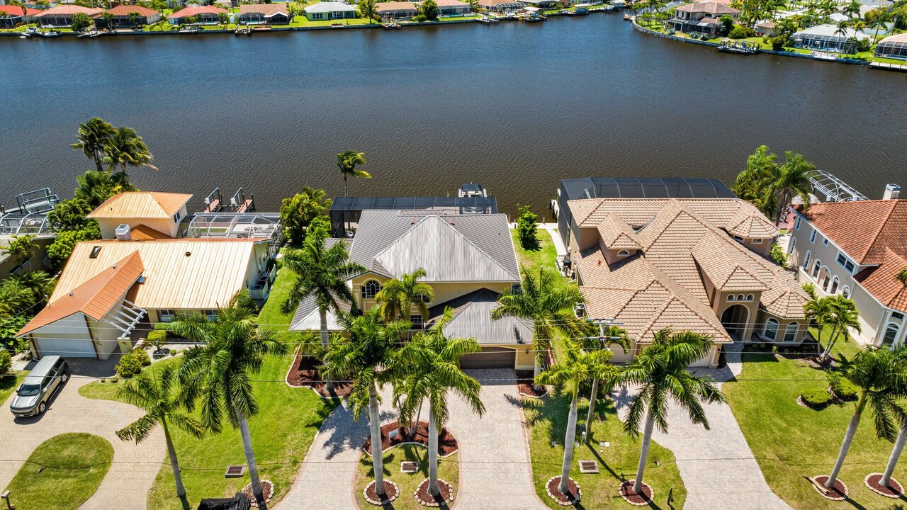 Estelle Villa - Image 44