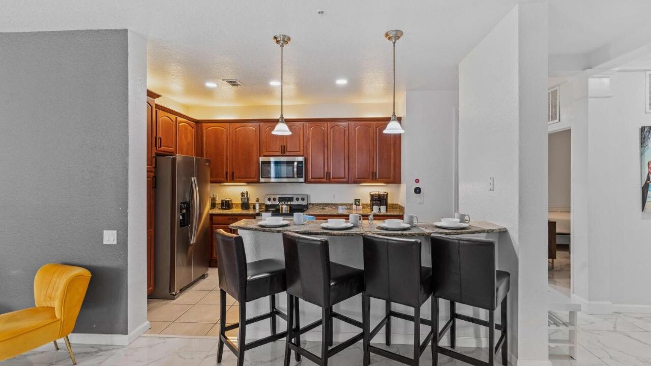 4840 One-of-a-kind luxury 4 BD at VistaCay #107 - Image 8