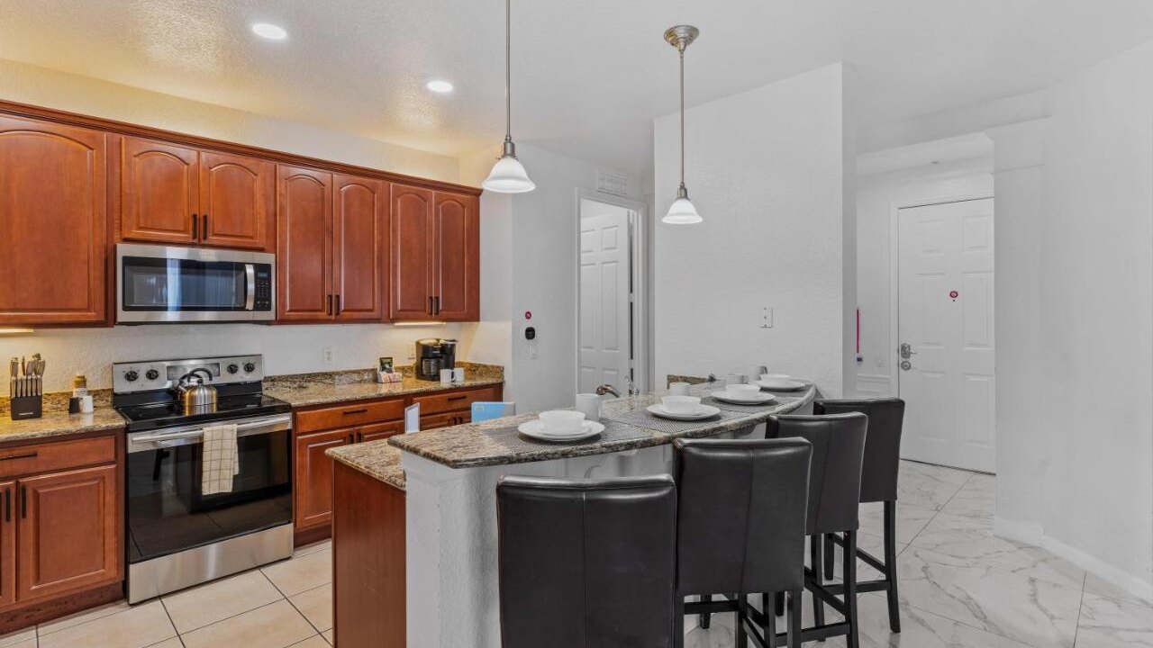 4840 One-of-a-kind luxury 4 BD at VistaCay #107 - Image 9