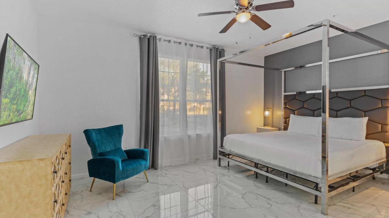 4840 One-of-a-kind luxury 4 BD at VistaCay #107 - Image 13