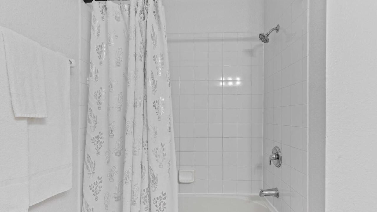 4840 One-of-a-kind luxury 4 BD at VistaCay #107 - Image 22