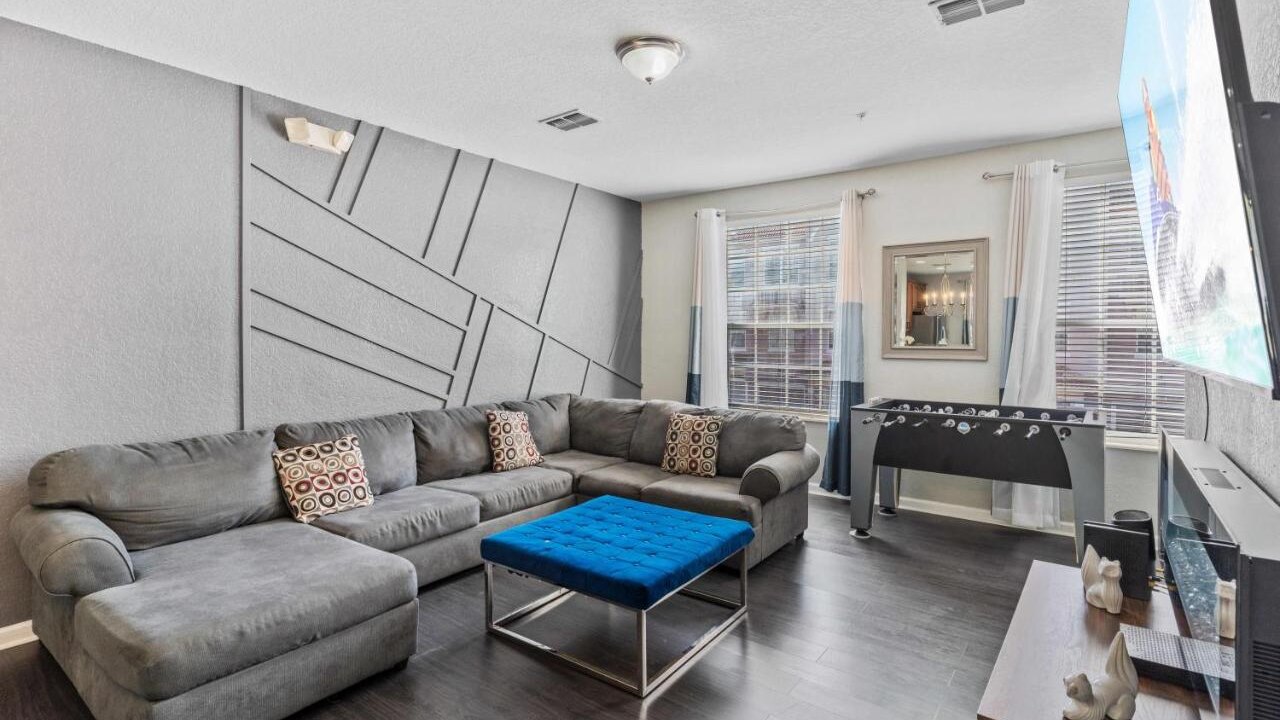 4845-144 Modern Multi-Story 3-BD Condo at VIstaCay - Image 8