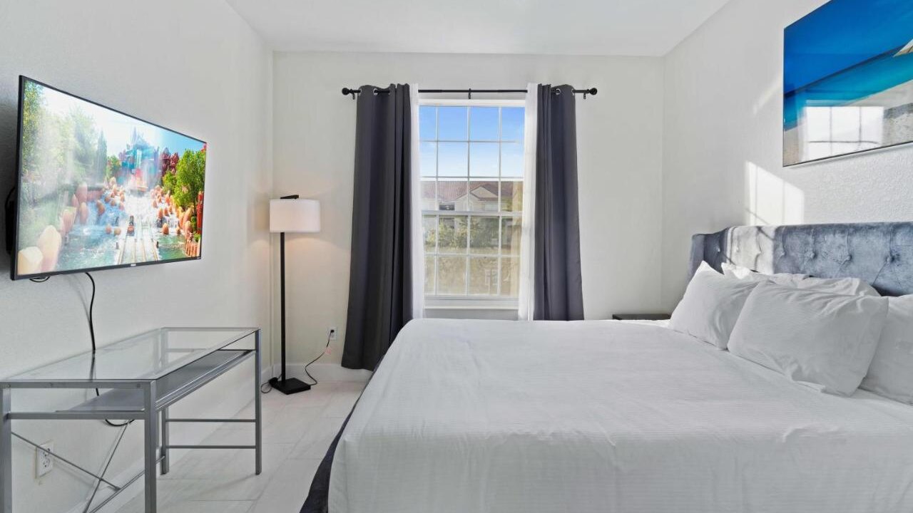 4862-303 Fresh & Modern 3-BD Condo at Vista Cay - Image 15