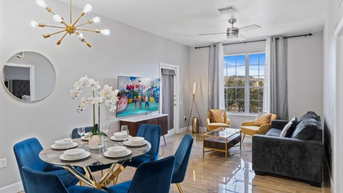 4862 Modern & Spacious 3BR/2BA Condo #304 - Image 5