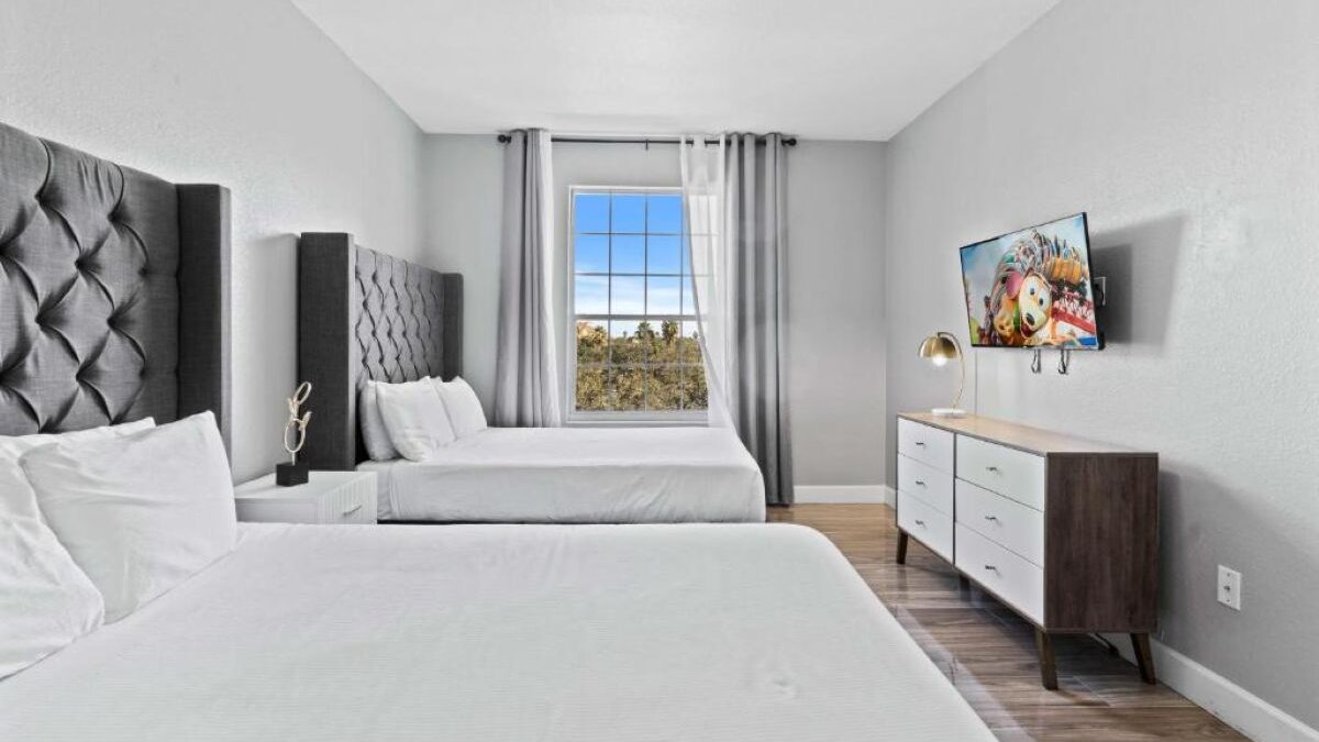 4862 Modern & Spacious 3BR/2BA Condo #304 - Image 16