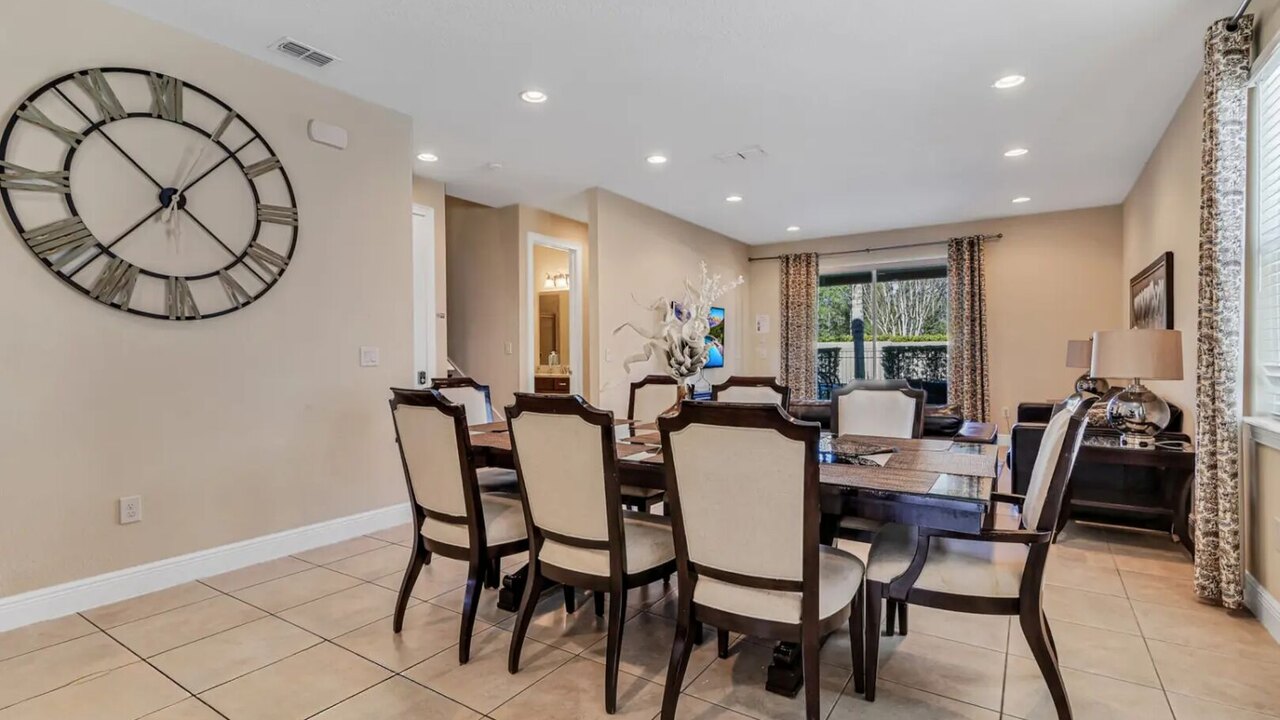 491 Villa 8BD Private Pool/Spa Game&Movie room - Image 4