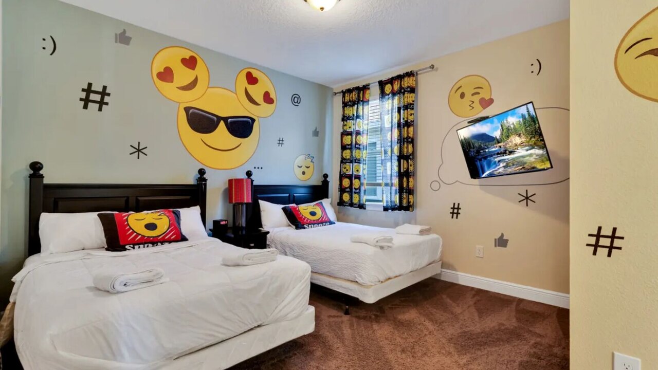 491 Villa 8BD Private Pool/Spa Game&Movie room - Image 15