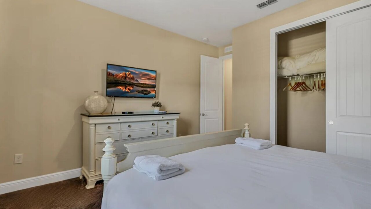 491 Villa 8BD Private Pool/Spa Game&Movie room - Image 20