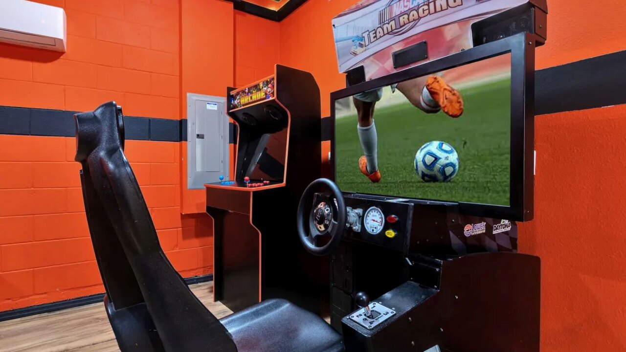 491 Villa 8BD Private Pool/Spa Game&Movie room - Image 33