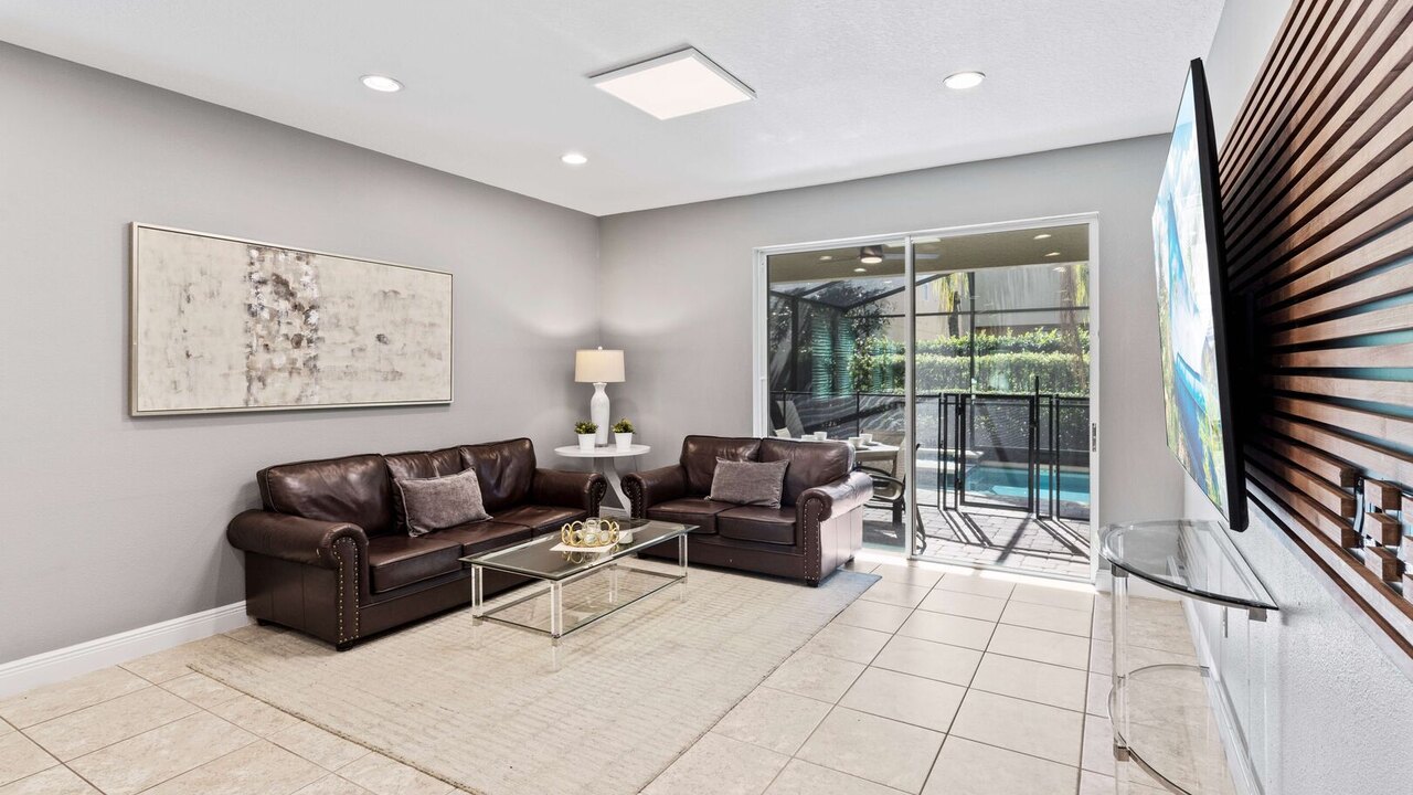 500 Luxurious 8BR Villa with Private Pool/Spa - Image 6