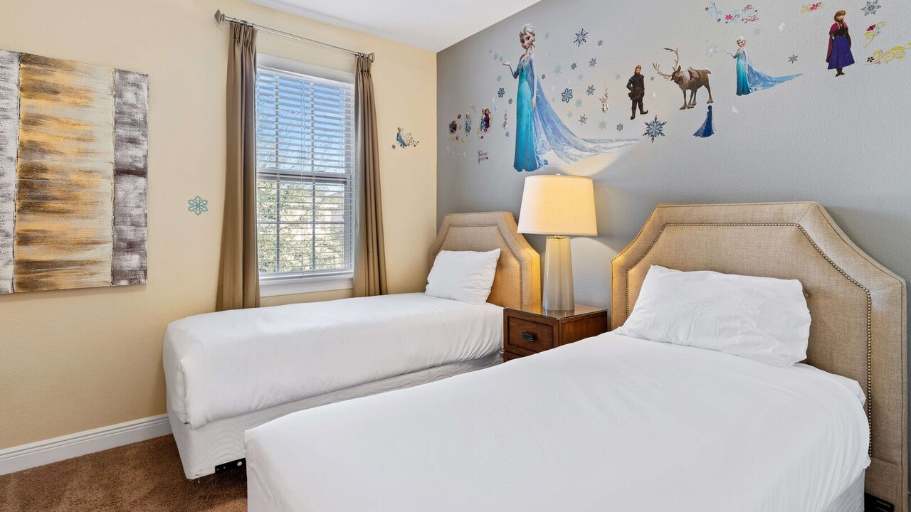 500 Luxurious 8BR Villa with Private Pool/Spa - Image 17