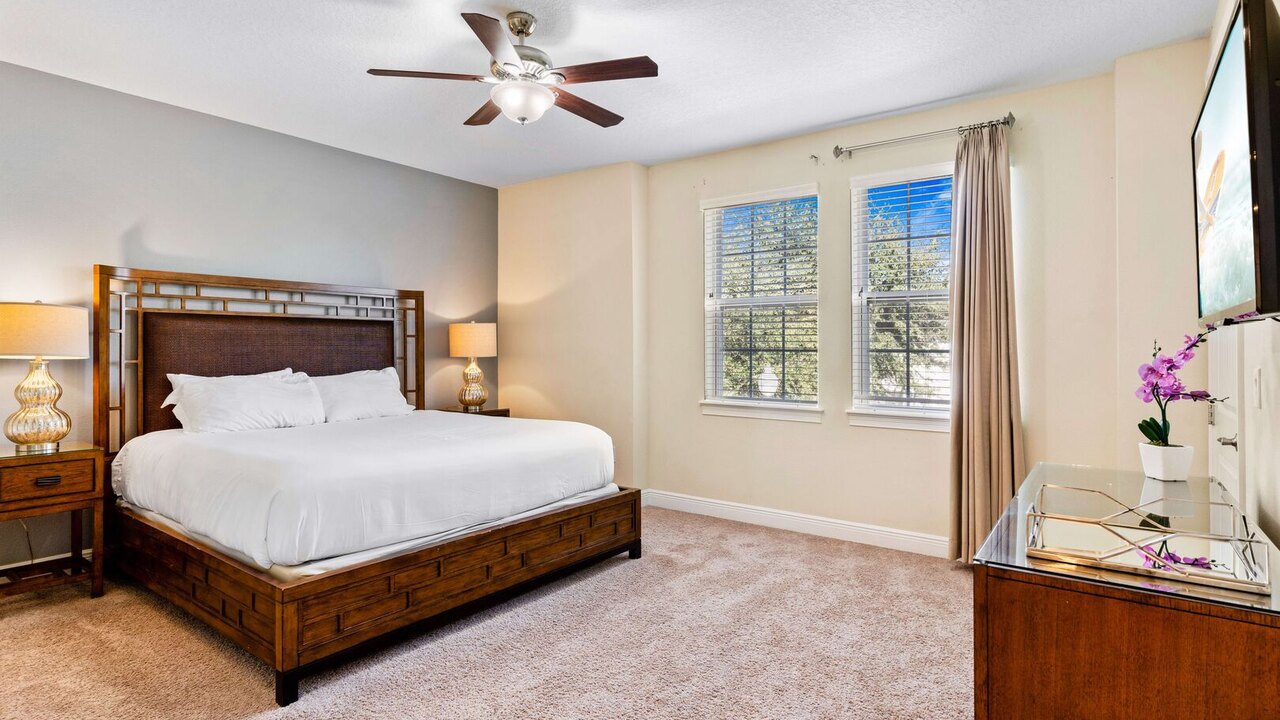 500 Luxurious 8BR Villa with Private Pool/Spa - Image 25