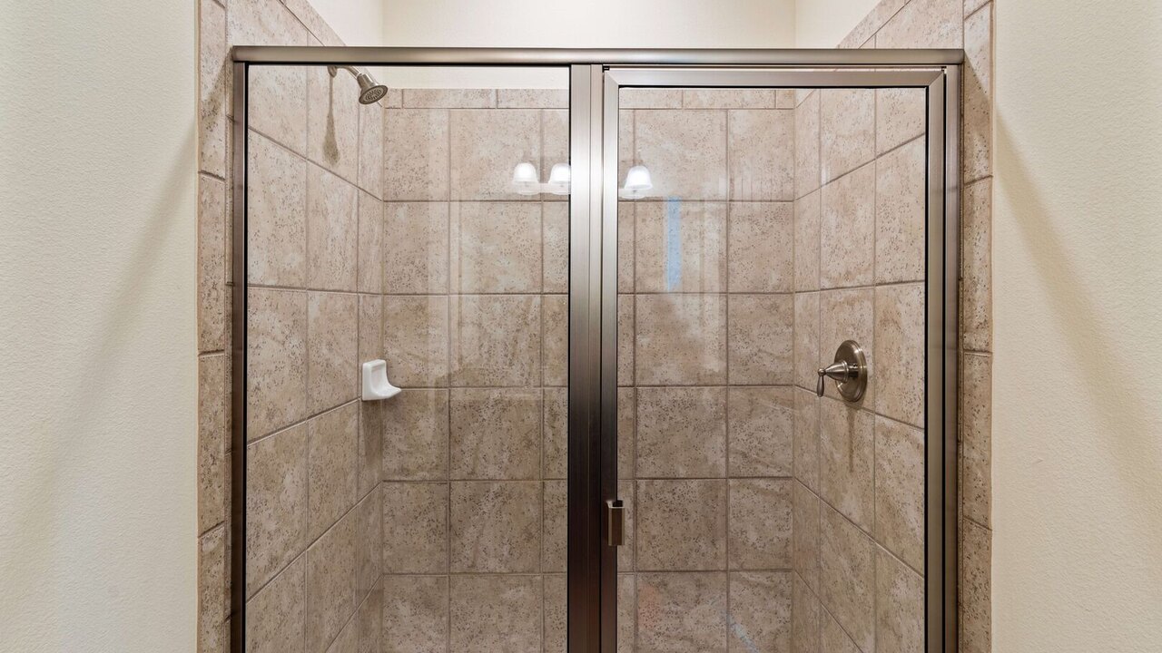 500 Luxurious 8BR Villa with Private Pool/Spa - Image 30