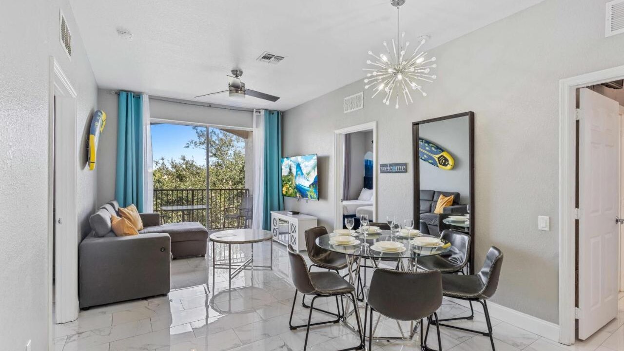 5000 Fresh, Stylish, and Comfortable Condo #301 - Image 2