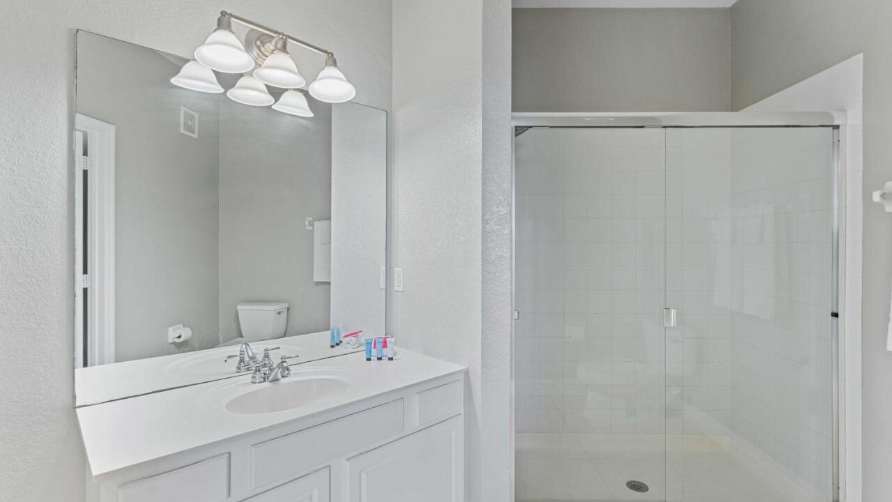 5000 Fresh, Stylish, and Comfortable Condo #301 - Image 17