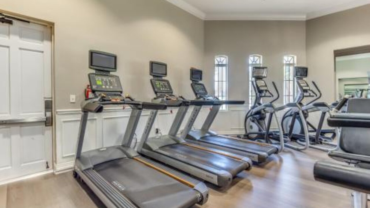 5000 Fresh, Stylish, and Comfortable Condo #301 - Image 29