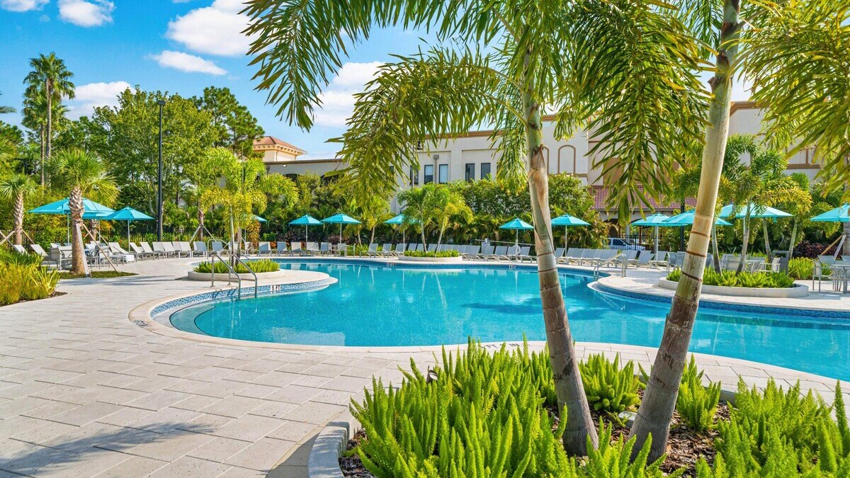 5015 Stunning 3BR/3.5BA Townhouse in Vista Cay #44 - Image 7