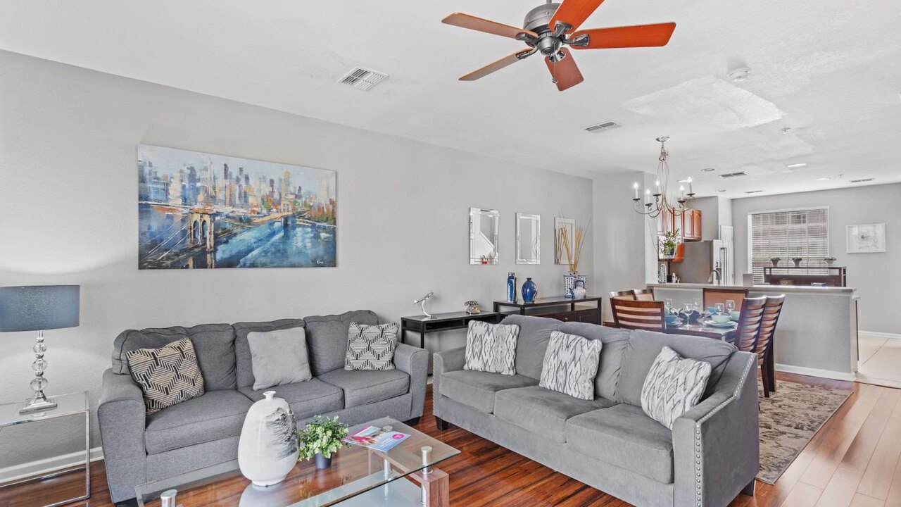 5026-11 Cozy Multi-Story 3-BD Condo at Vista Cay - Image 3