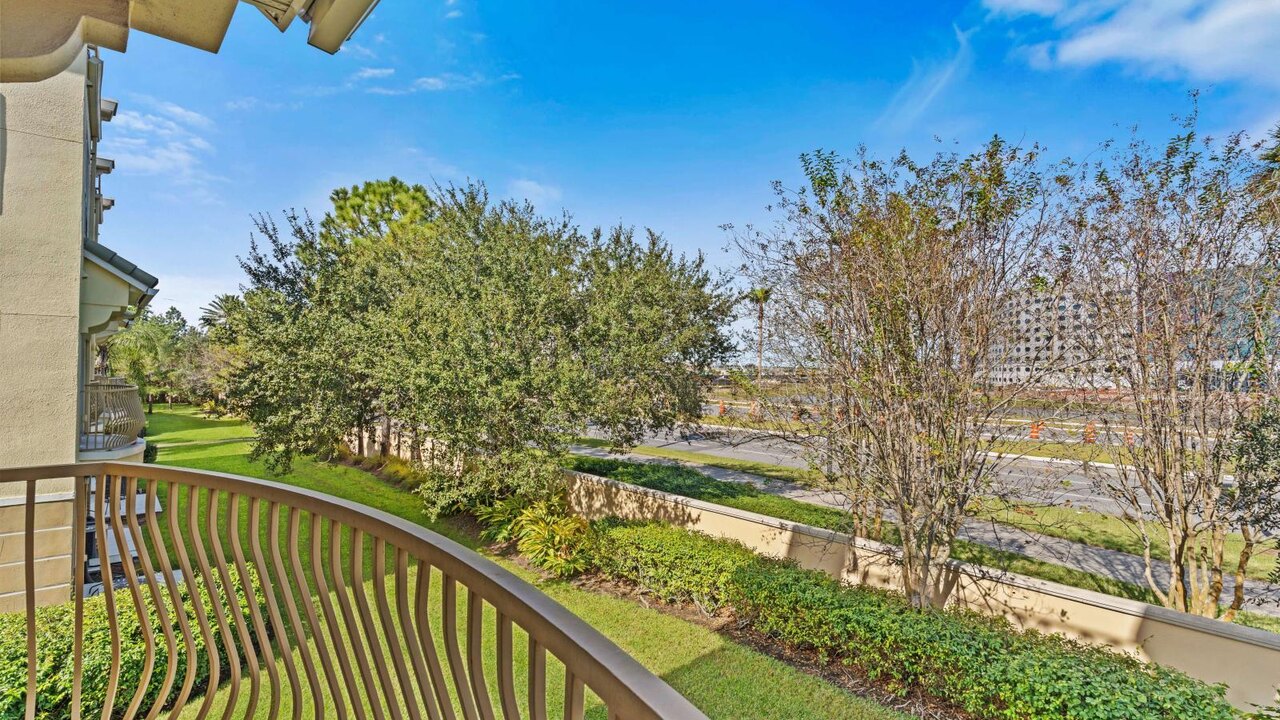 5026-11 Cozy Multi-Story 3-BD Condo at Vista Cay - Image 6