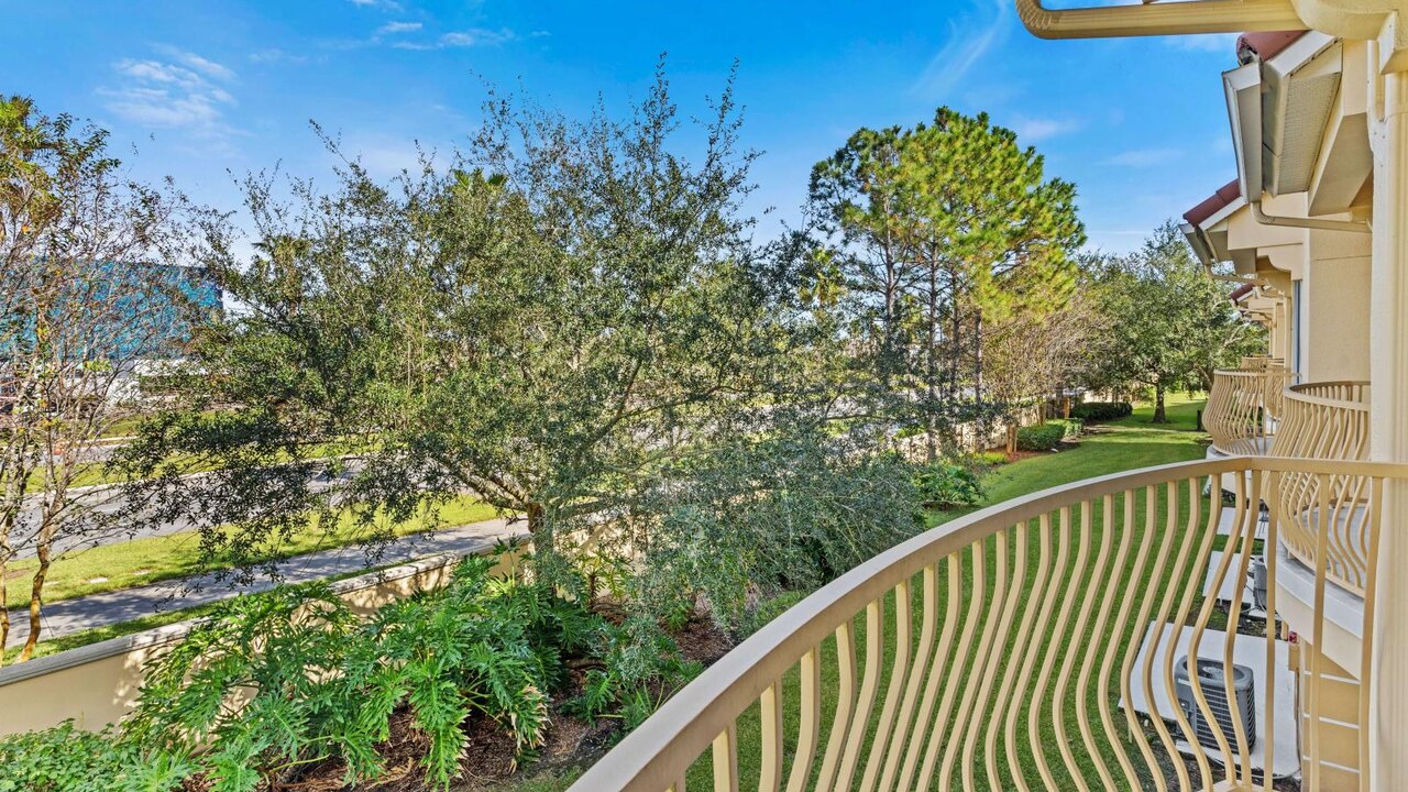 5026-11 Cozy Multi-Story 3-BD Condo at Vista Cay - Image 12