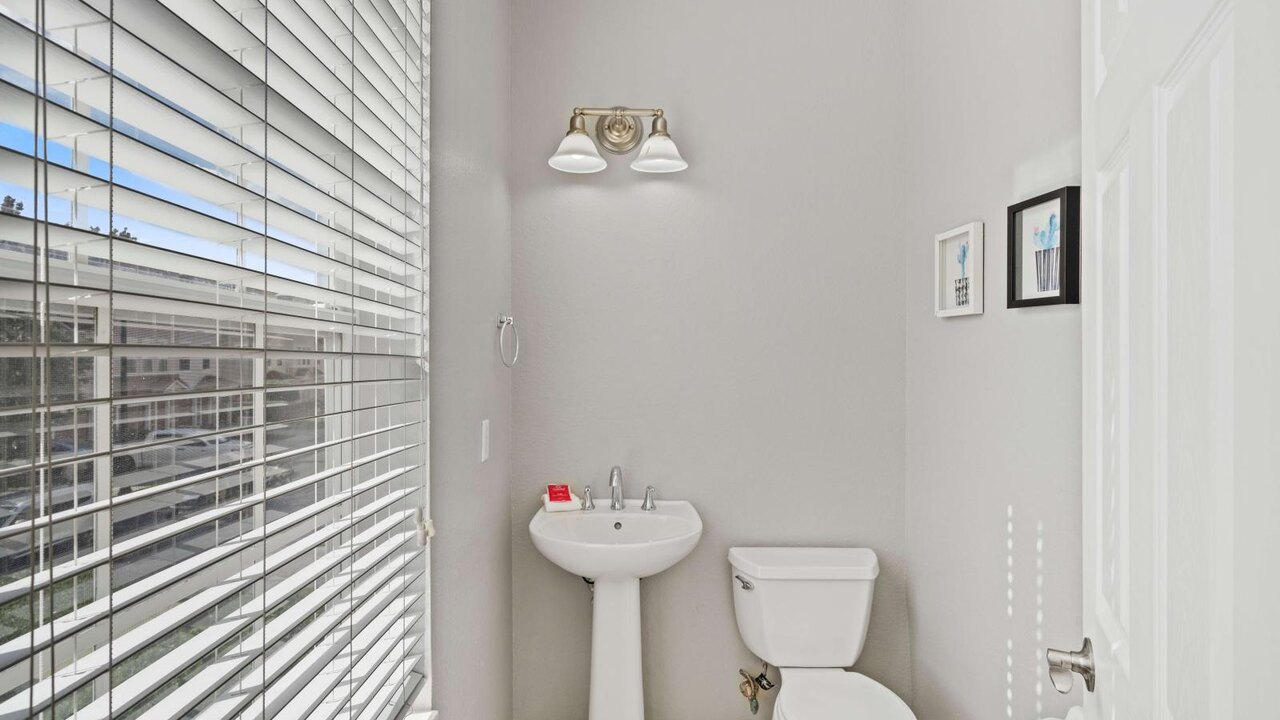 5026-11 Cozy Multi-Story 3-BD Condo at Vista Cay - Image 19