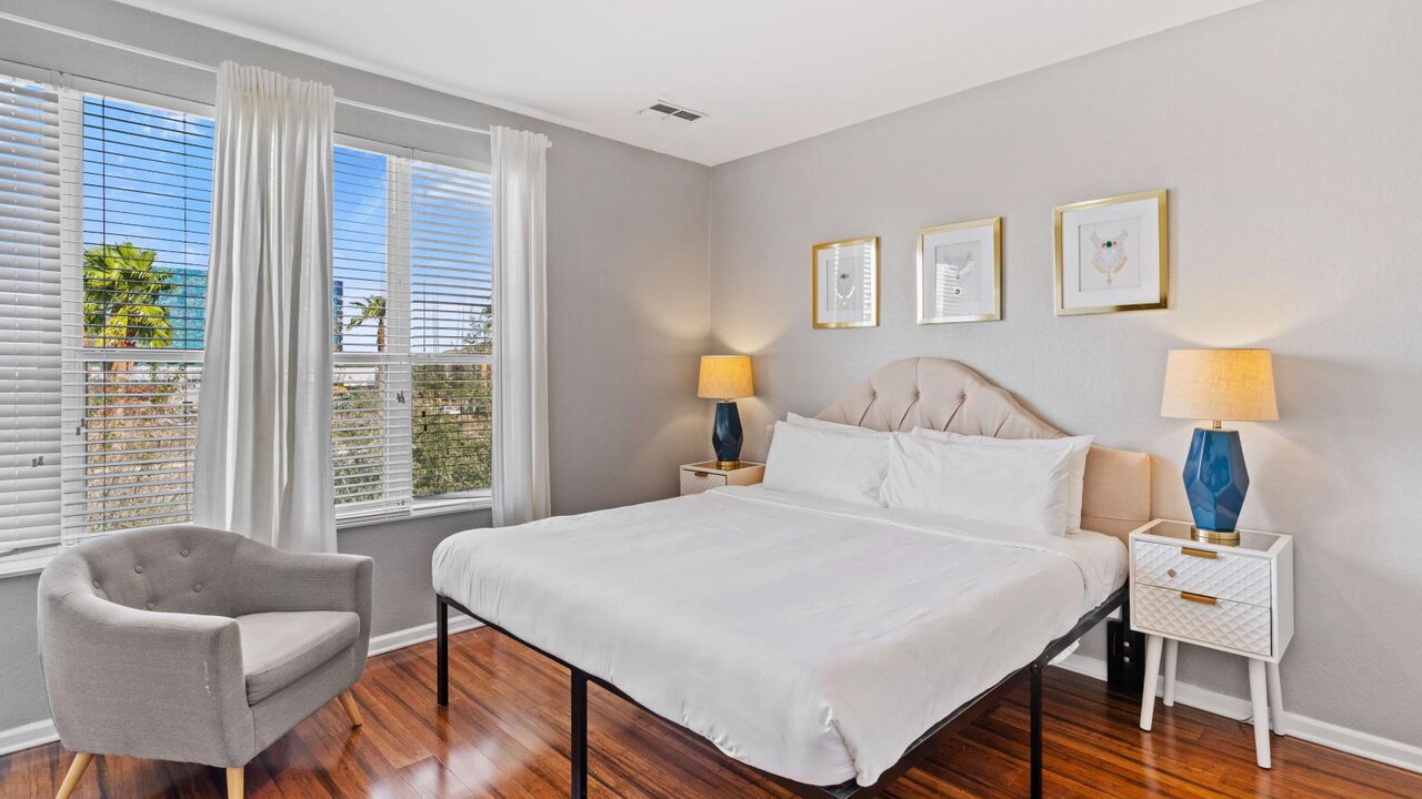 5026-11 Cozy Multi-Story 3-BD Condo at Vista Cay - Image 23