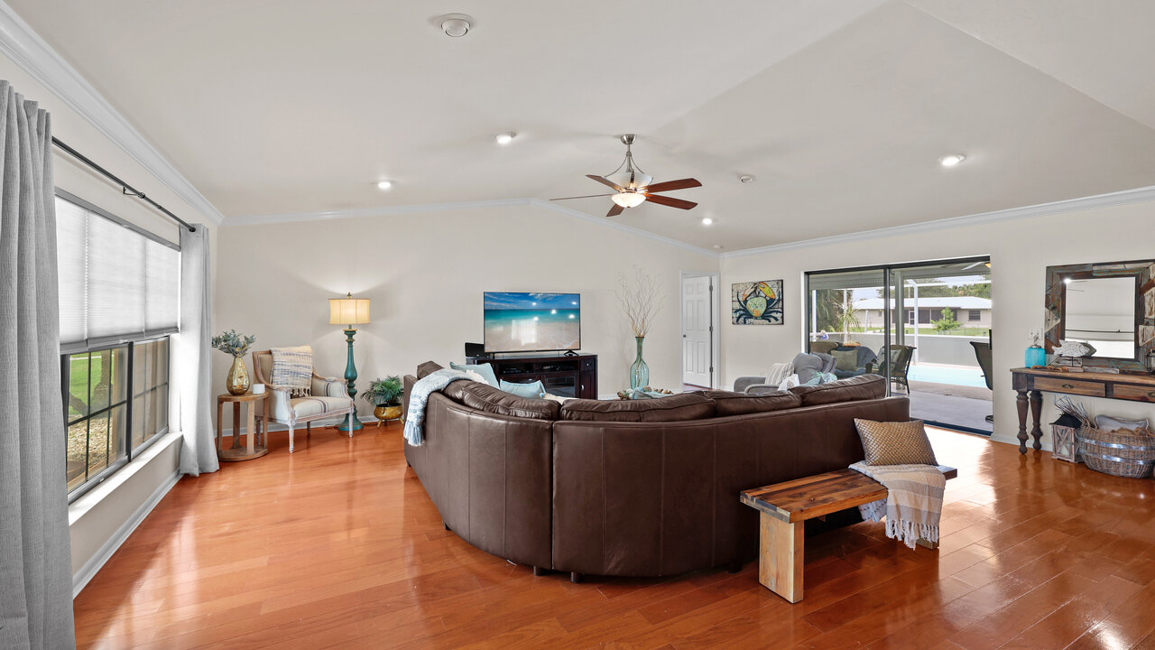 Family Retreat Villa - Image 9