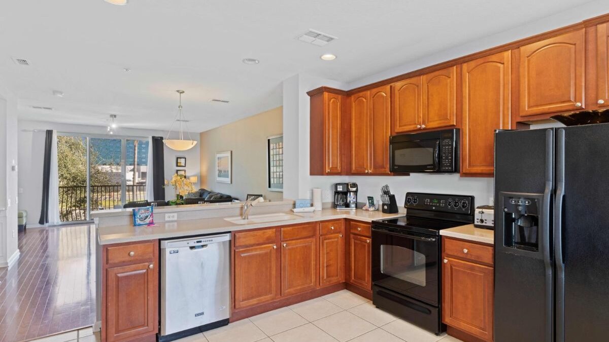 5026 Tideview Circle #13-townhouse - Image 18