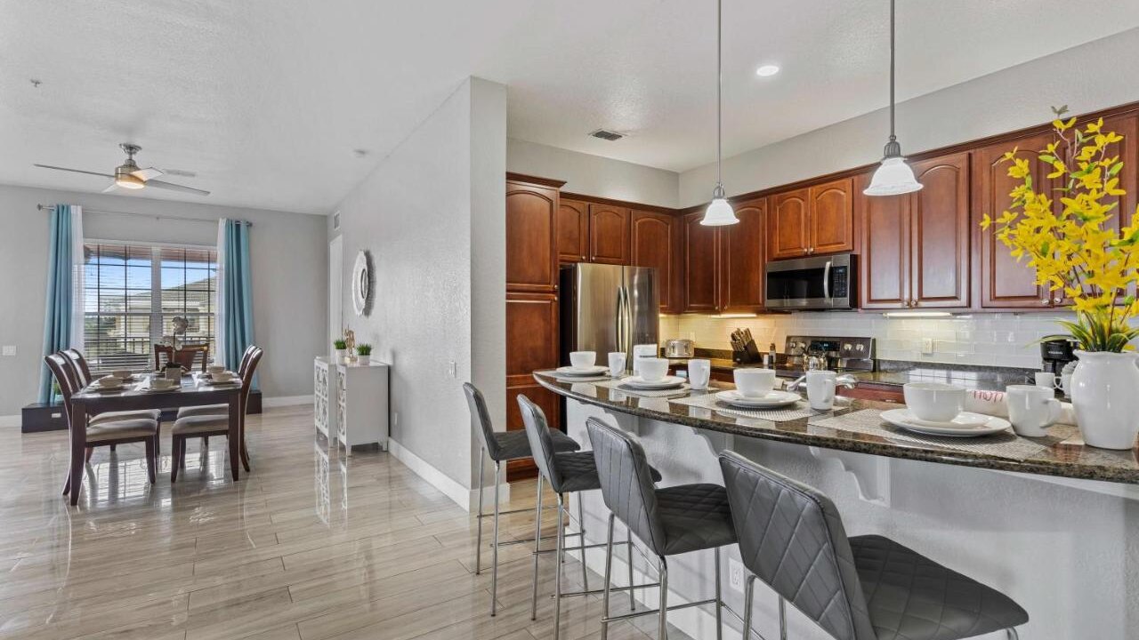 5048 Light and Airy Resort 4BD Apartment #407 - Image 11