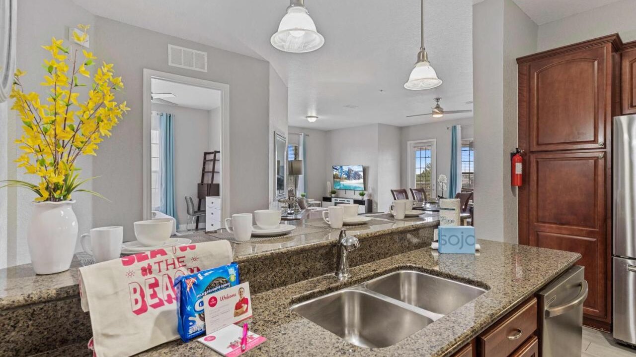 5048 Light and Airy Resort 4BD Apartment #407 - Image 13