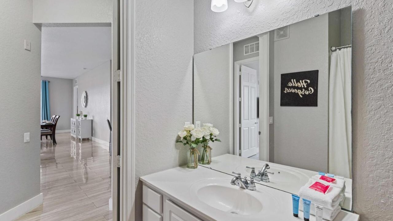 5048 Light and Airy Resort 4BD Apartment #407 - Image 22