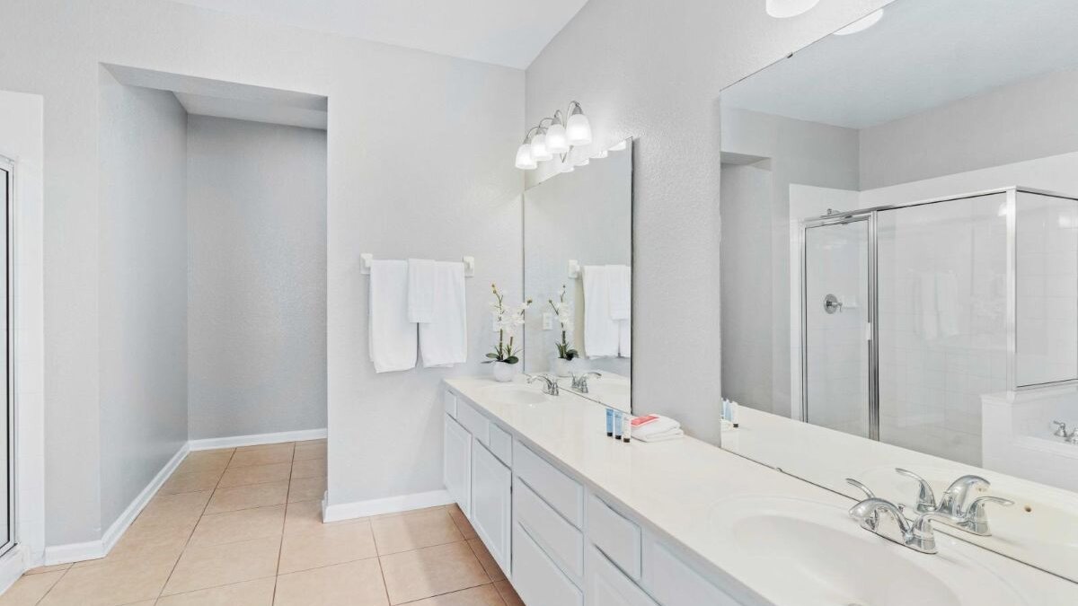 5049 Ultimate Orlando retreat at Vista Cay #203 - Image 20