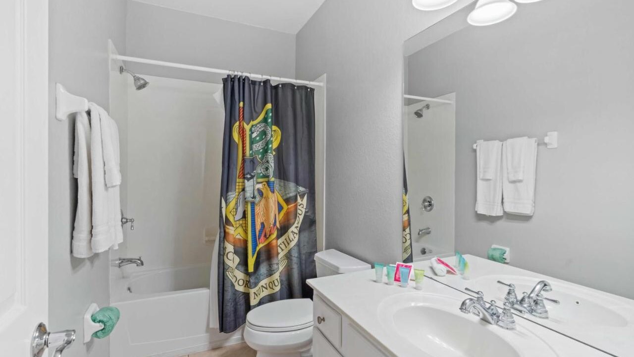 5063 Cozy & Spacious 3BR/3BA Retreat-Vista Cay #66 - Image 39