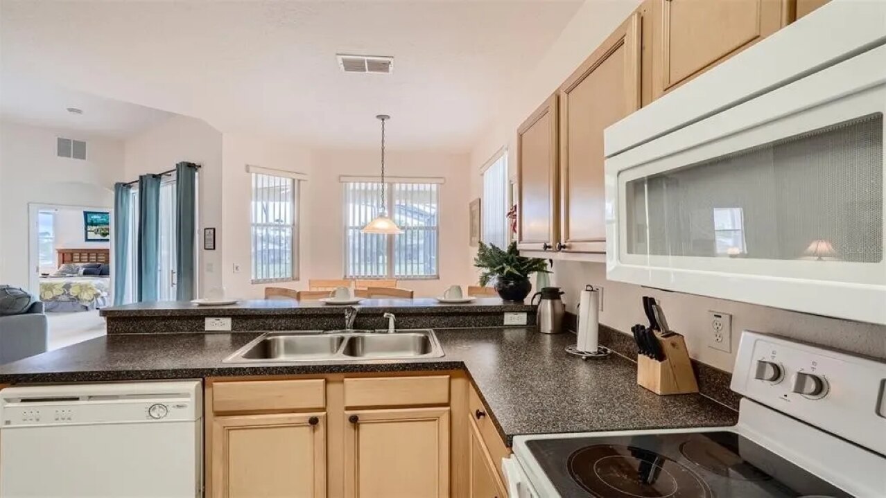 509 Relax & Play at This 6BR Pool Home - Image 38