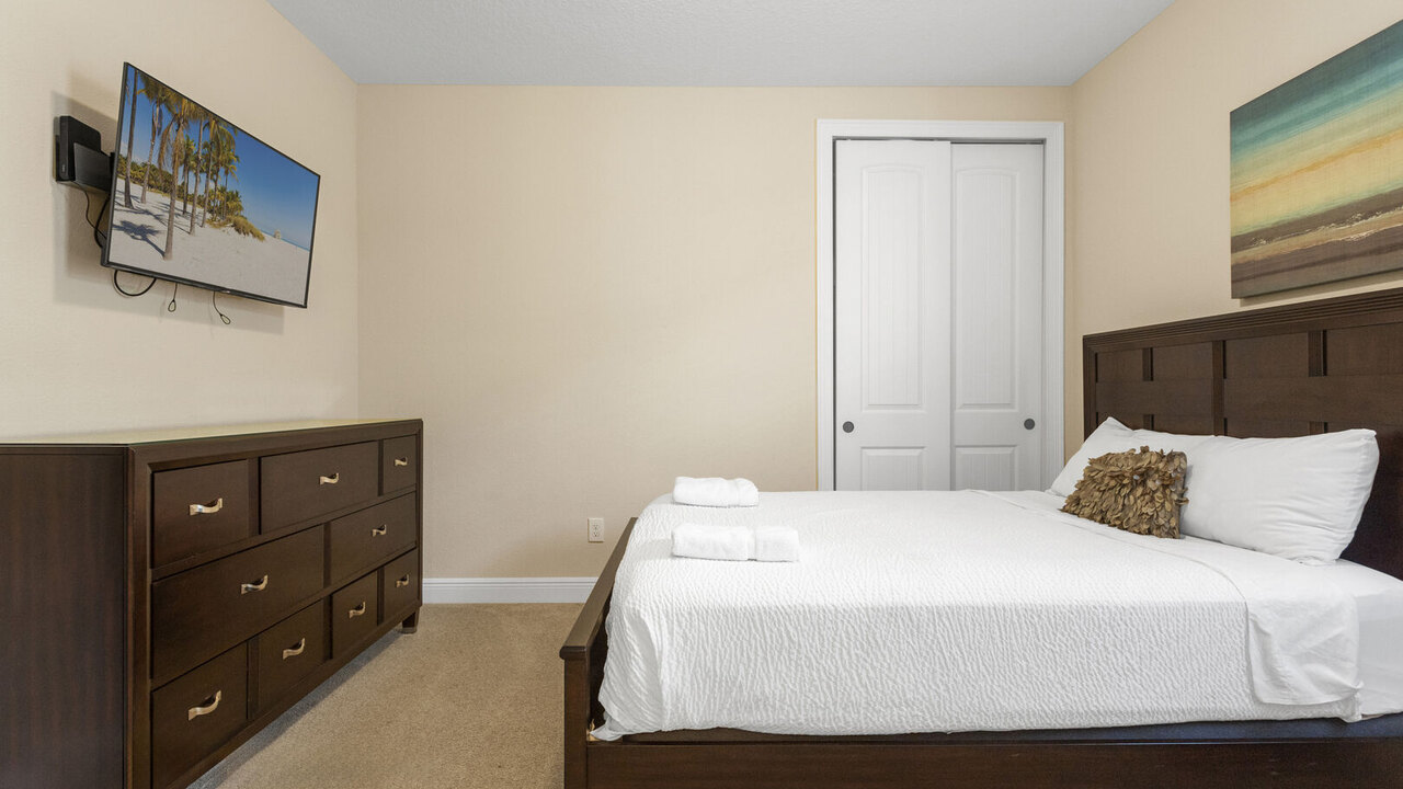 520 - 8BD Home Pool/Spa - Movie & Game room - Image 14