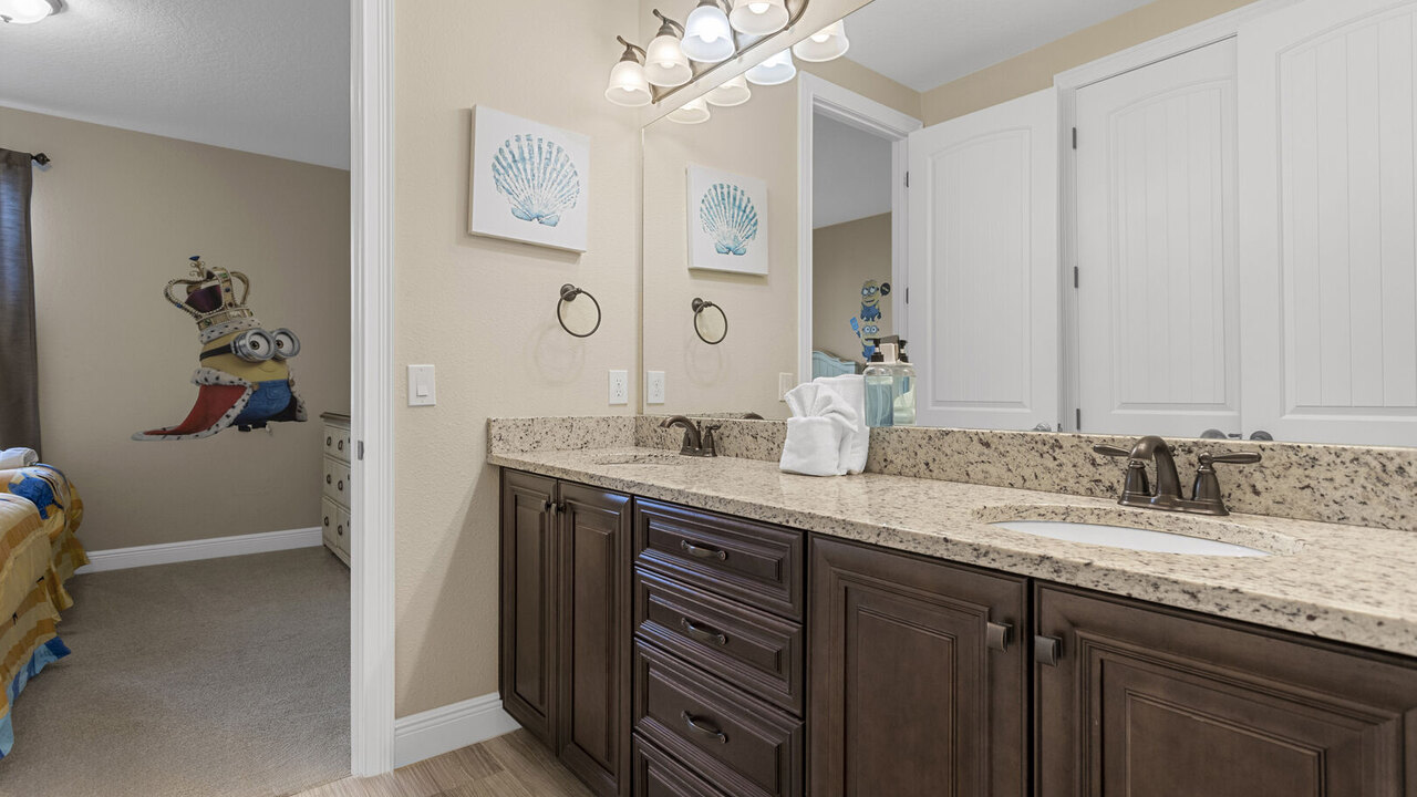 520 - 8BD Home Pool/Spa - Movie & Game room - Image 22