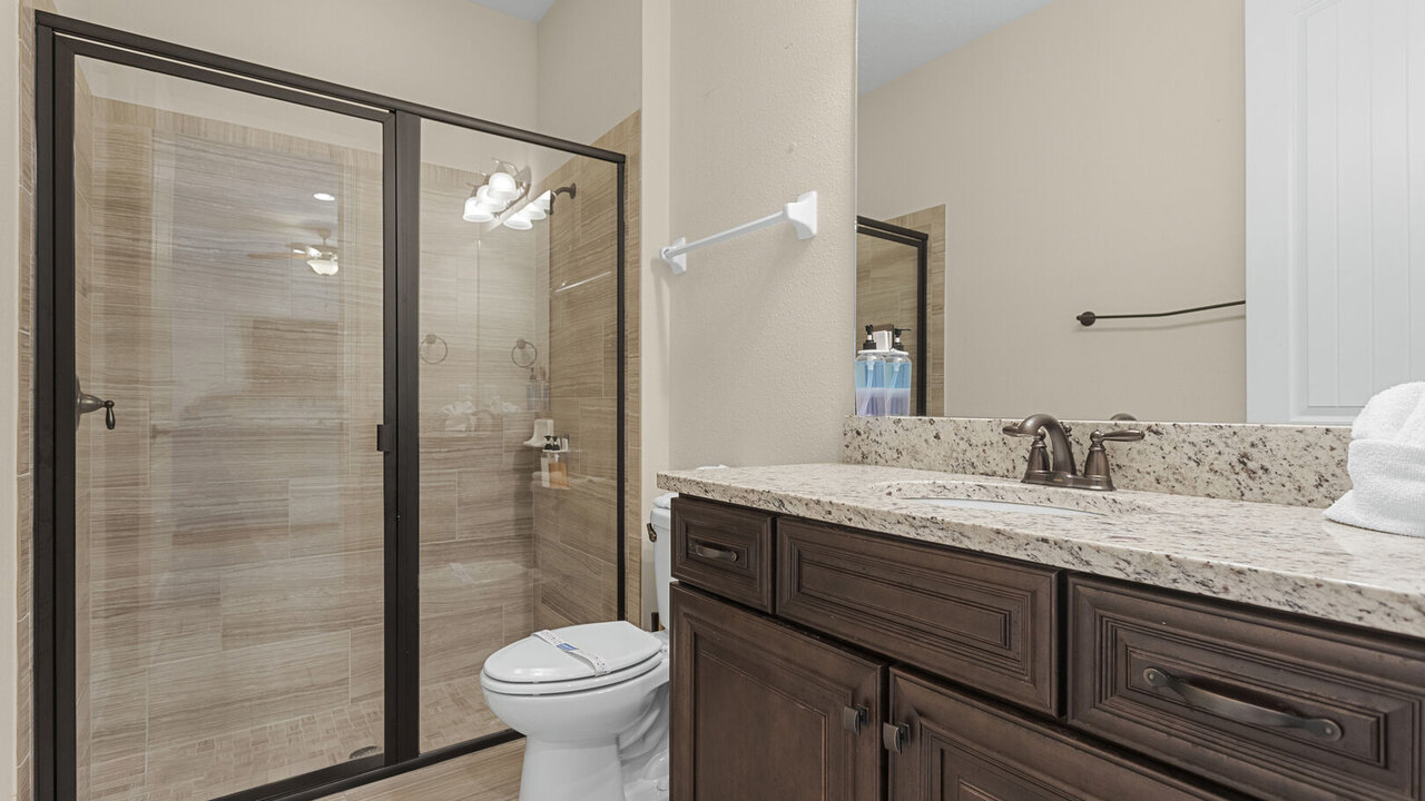 520 - 8BD Home Pool/Spa - Movie & Game room - Image 24