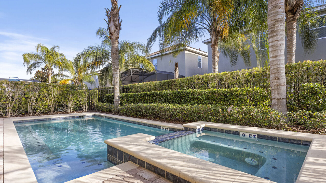 520 - 8BD Home Pool/Spa - Movie & Game room - Image 40