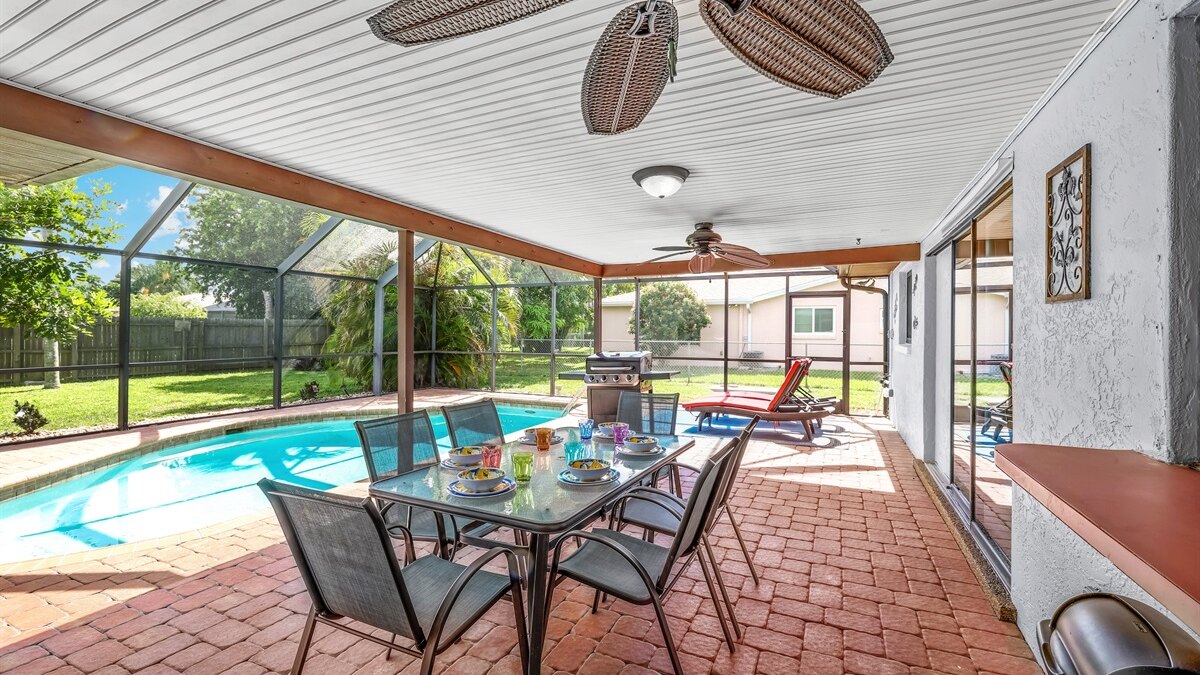 Florida Flair Villa - Image 2