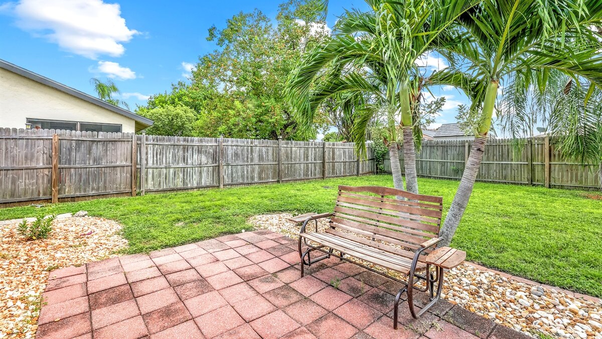 Florida Flair Villa - Image 3